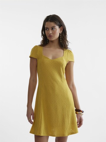 SOMETHINGNEW Dress 'SOMETHINGNEW' in Yellow: front