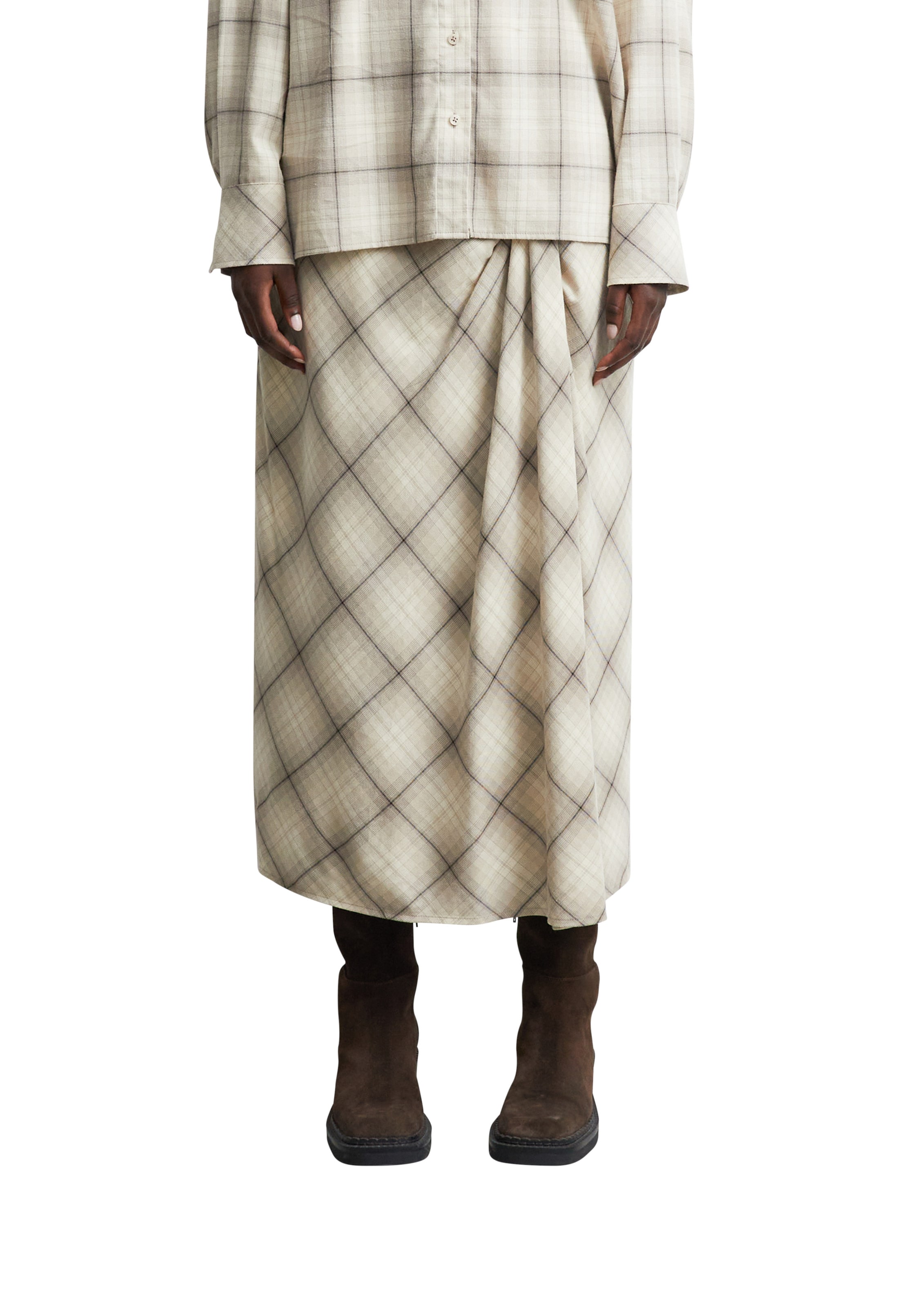 COMMA Skirt in Beige: front