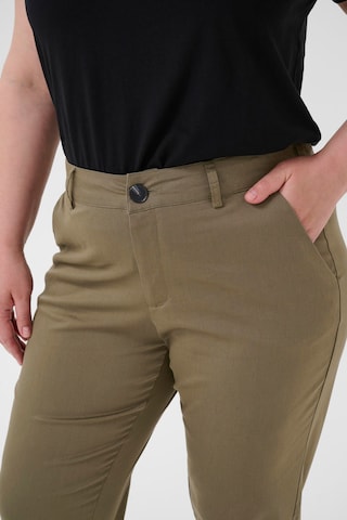 KAFFE CURVE Slimfit Lærredsbukser 'KCLeana' i grøn