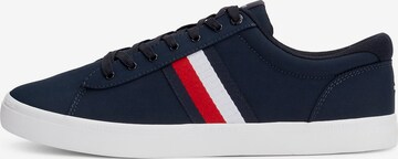 TOMMY HILFIGER Низкие кроссовки в Синий: спереди