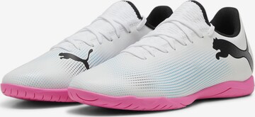 Chaussure de foot 'Future 7 Play' PUMA en blanc