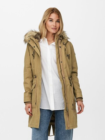 Parka invernale 'New Maxina' di ONLY in verde: frontale
