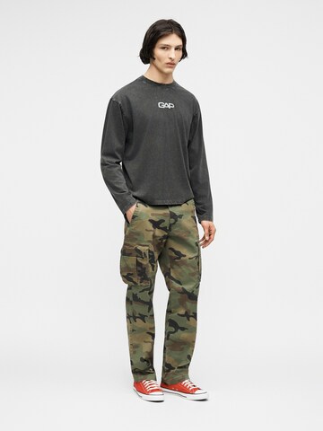 GAP Szabványos Cargo nadrágok - zöld