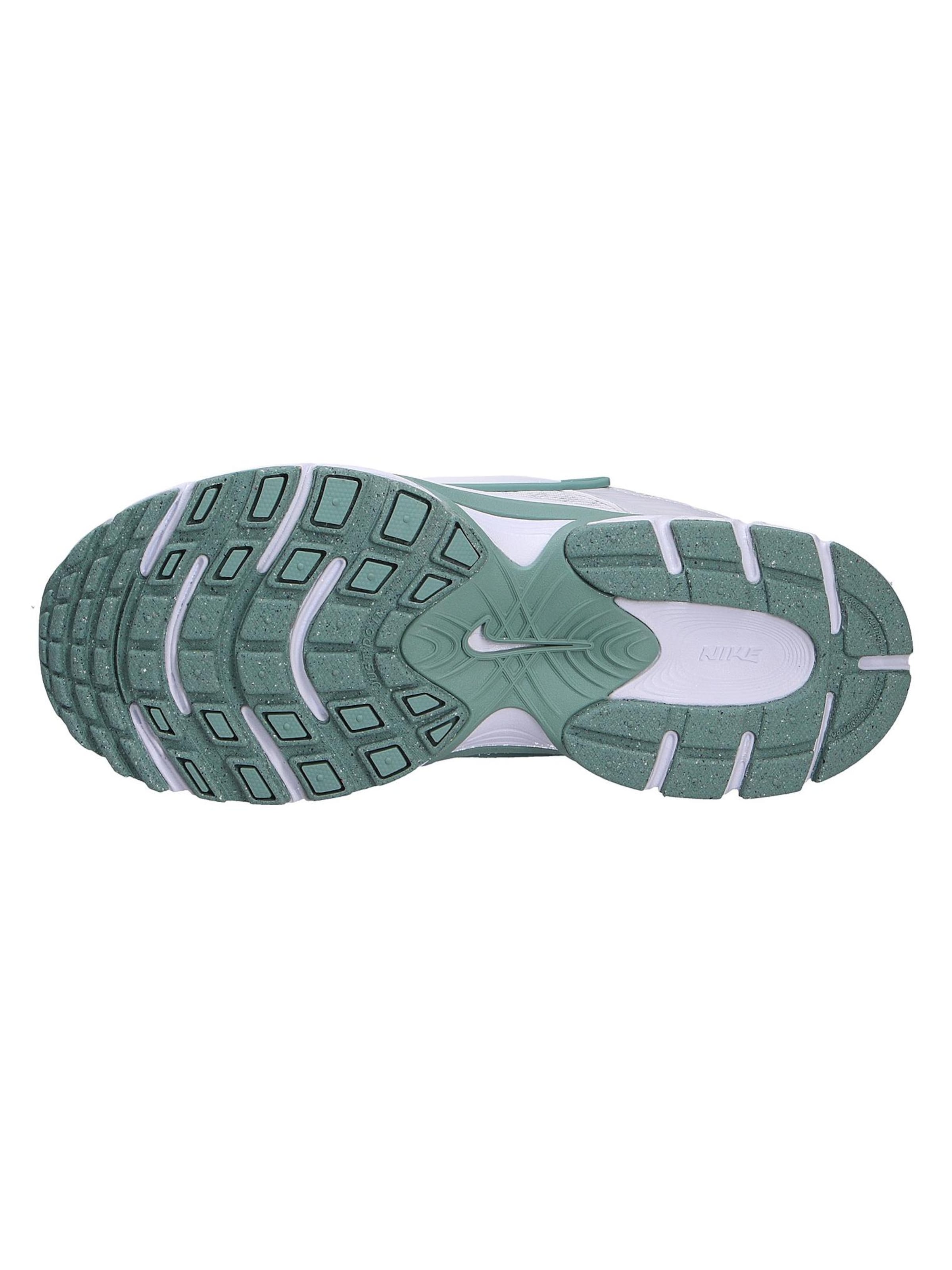 NIKE Sneakers 'V5 RNR' in White