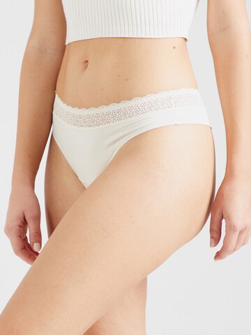 TRIUMPH Stringi w kolorze beżowy: przód