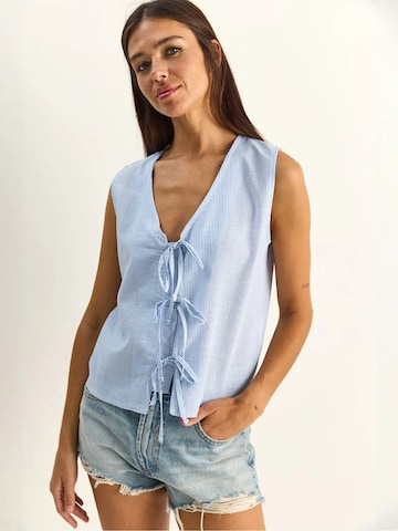 Bianco Lucci Blouse in Blue