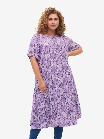Zizzi Letní šaty 'Bella' – fialová: přední strana