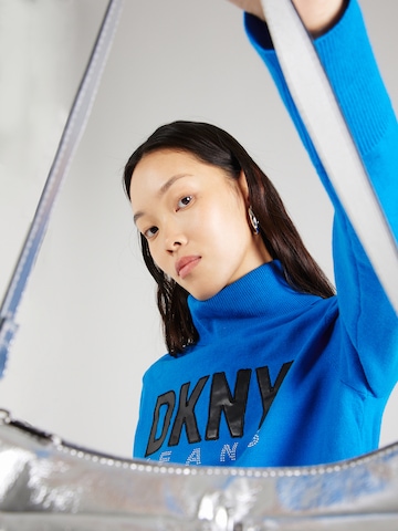 DKNY Пуловер в синьо
