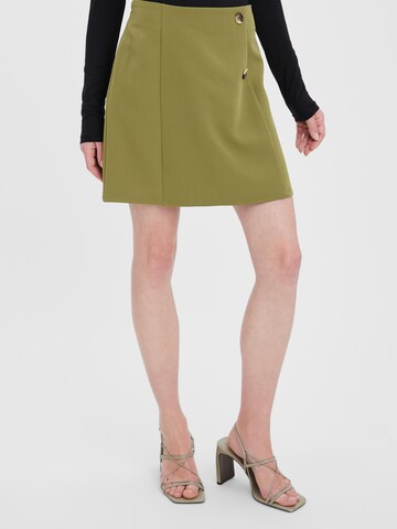 Vero Moda Collab Skirt 'Tinamaria' in Green