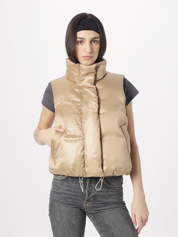 LEVI'S ® Γιλέκο 'Pillow Bubble Vest' σε καφέ: μπροστά