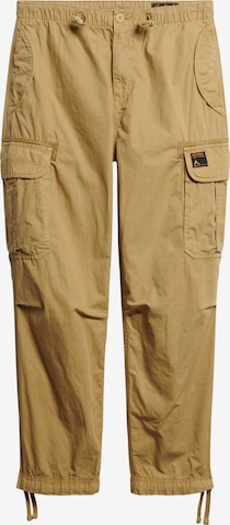 Superdry Loosefit Cargobroek in Beige: voorkant