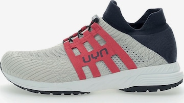 Baskets basses 'Nature Tune' Uyn en gris : devant