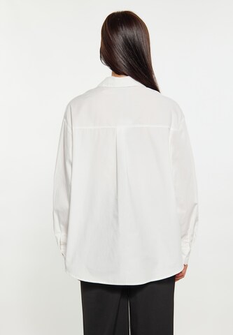 usha BLACK LABEL - Blusa en blanco