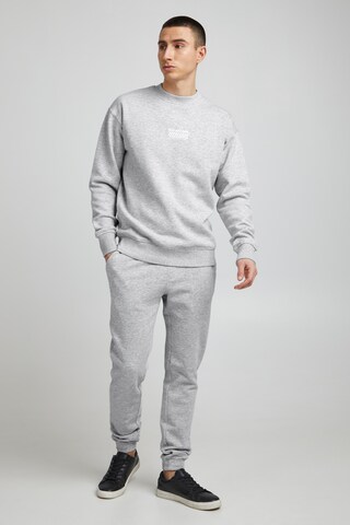 !Solid Tapered Broek 'Rouven' in Grijs
