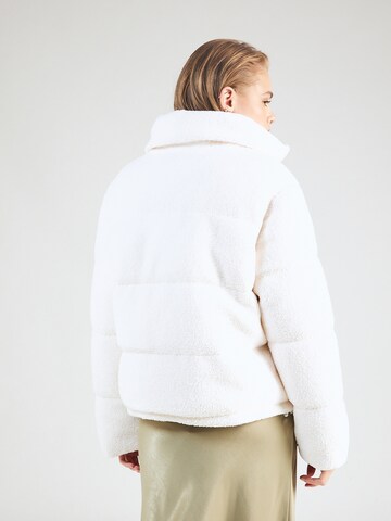 Veste mi-saison 'DOLLY' ONLY en blanc