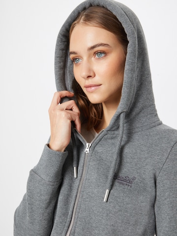 Superdry - Sudadera con cremallera en gris