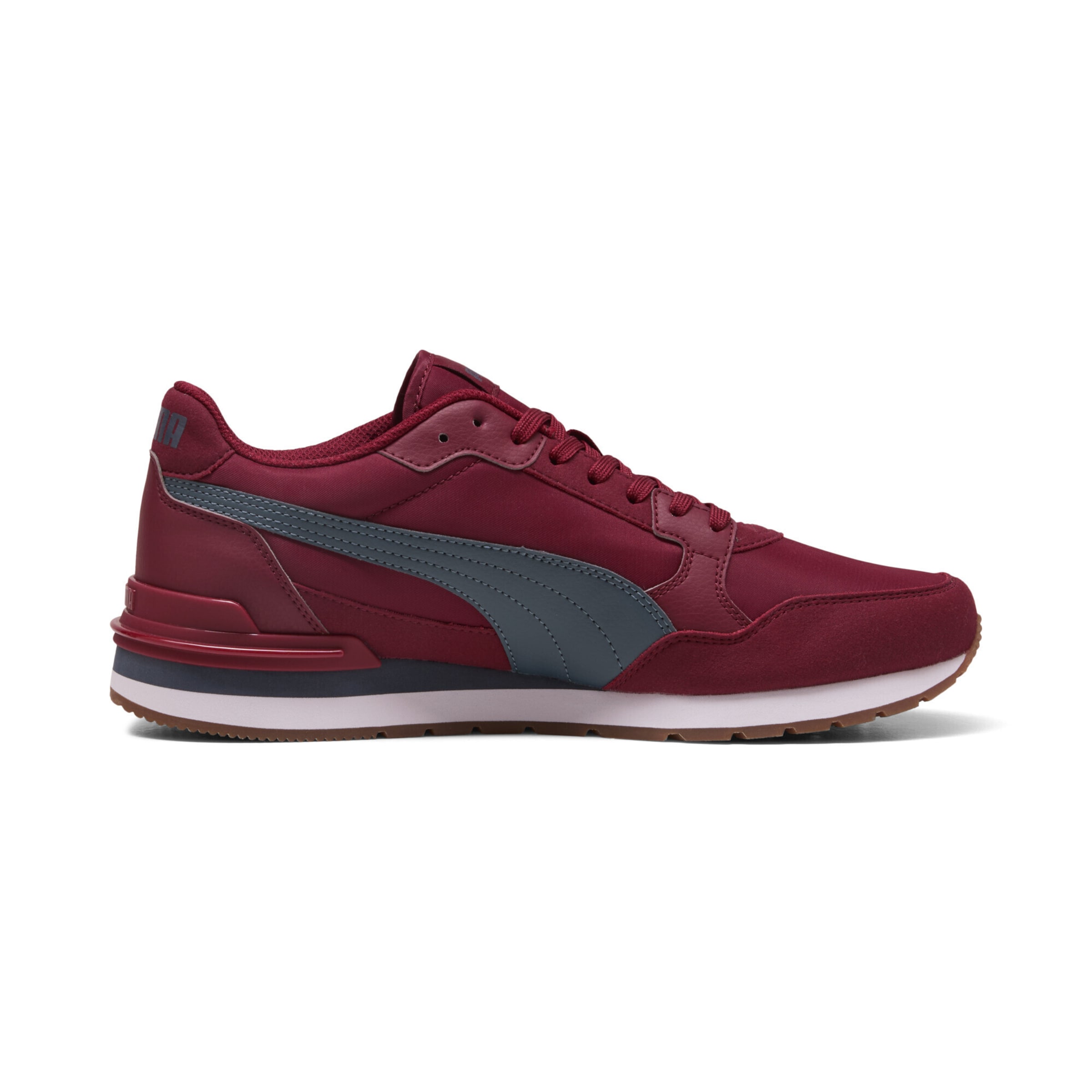 Baskets basses 'ST Runner v4' PUMA en rouge