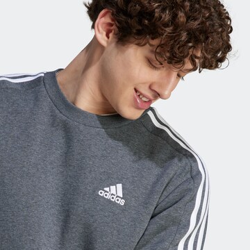 ADIDAS SPORTSWEAR Sportsweatshirt in Grau