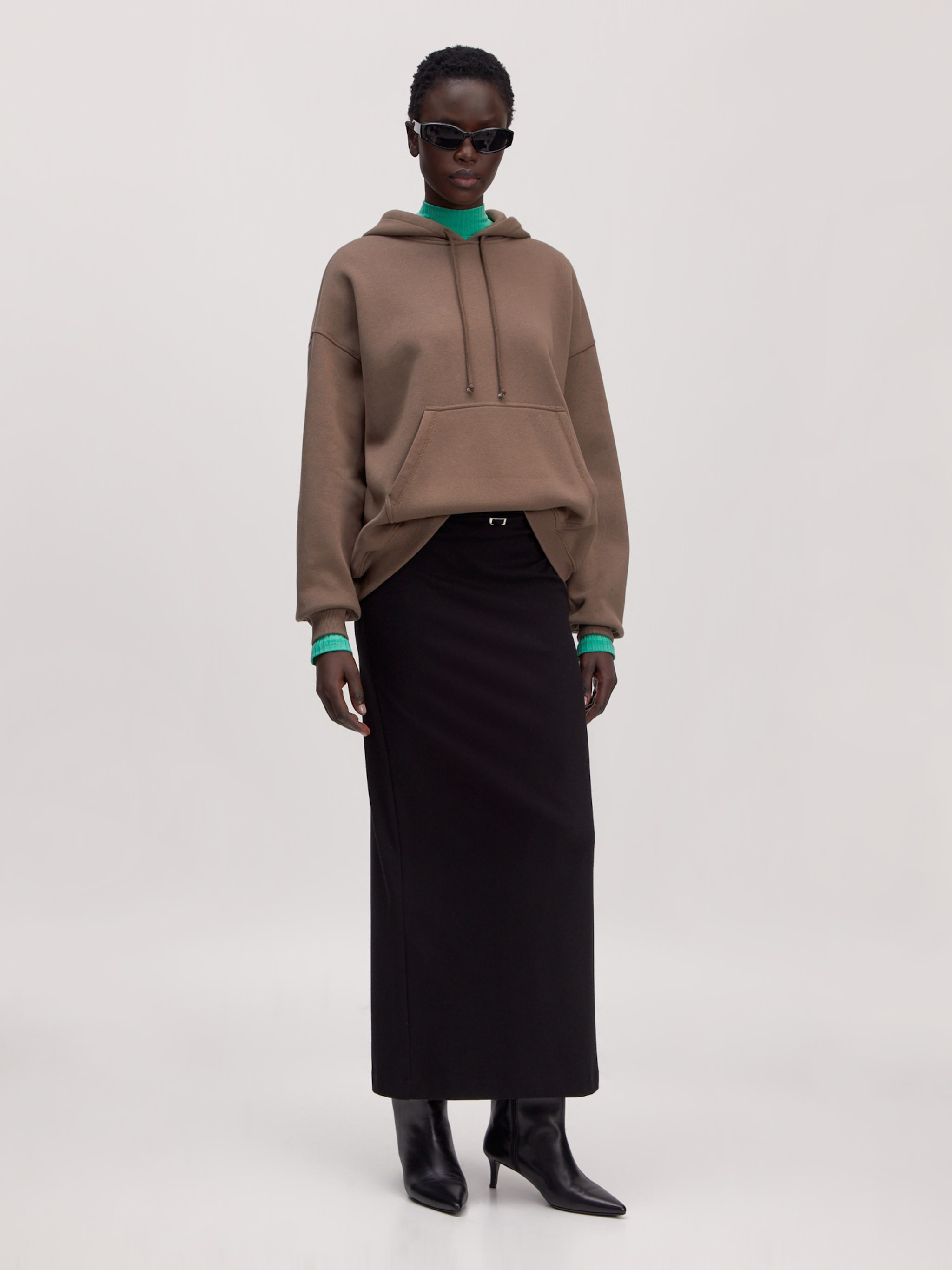 EDITED Produkter Sweatshirt 'Romi' brun