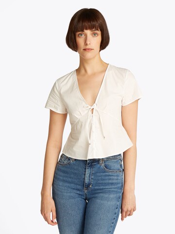Tommy Jeans - Blusa en blanco: frente