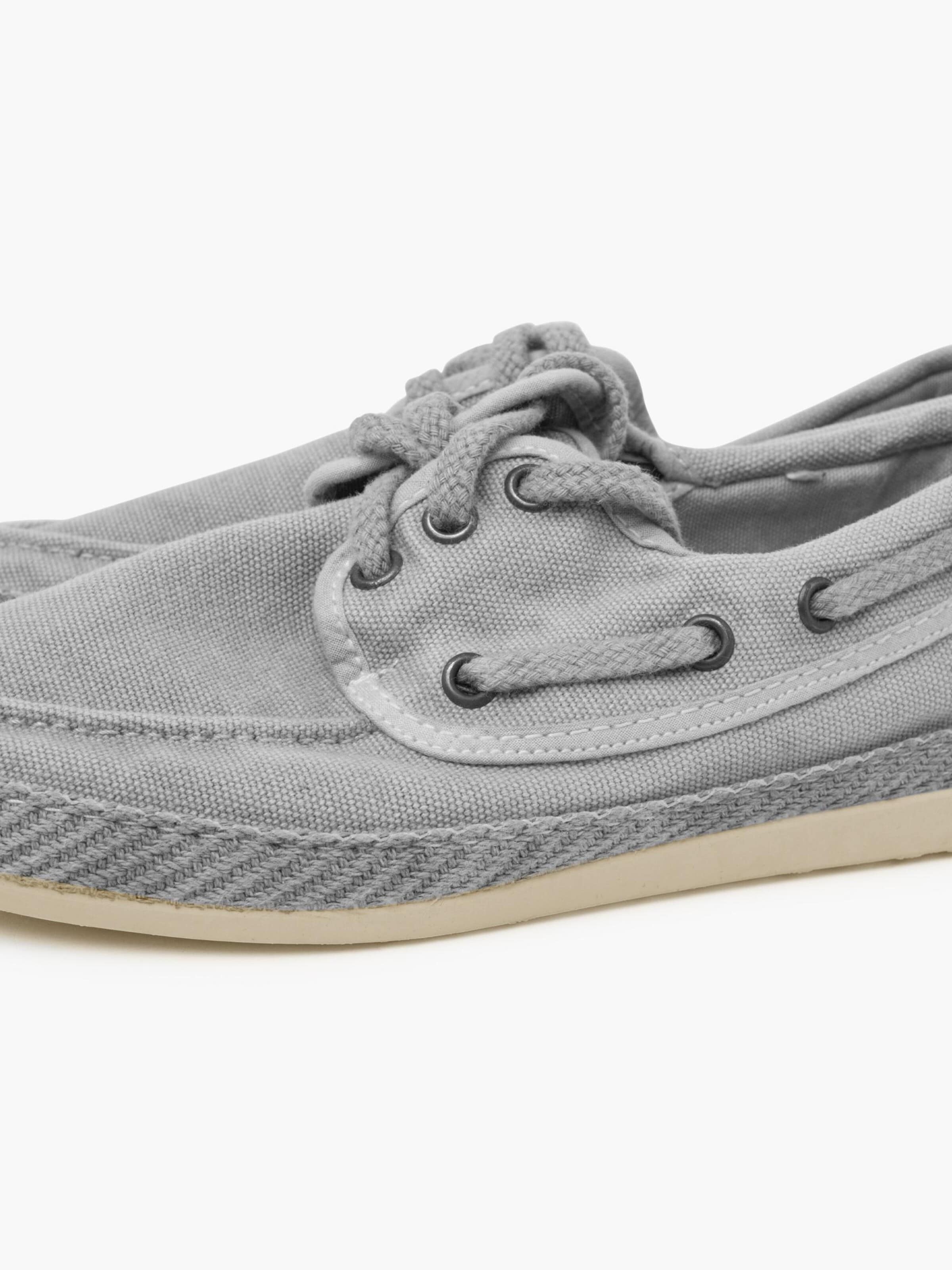 Pisamonas Flats in Grey