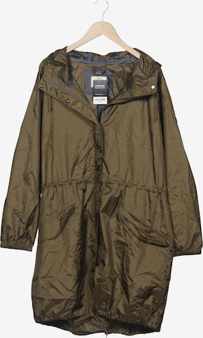 AIGLE Mantel XL in Grün: Vorderseite