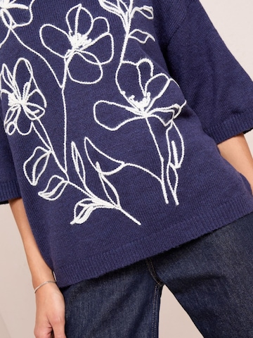 Pullover di Friends Like These in blu