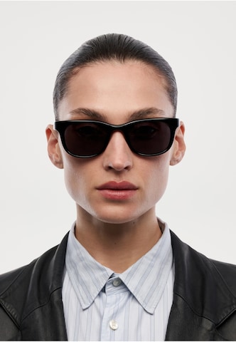 CHIMI Sonnenbrille 'Savy' in Schwarz: Vorderseite