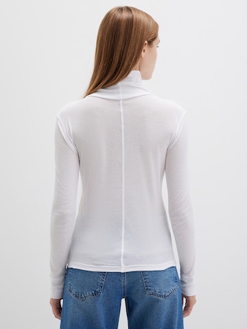 Mavi - Camiseta en blanco