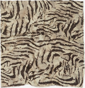 COMMA Shawl in Brown: front