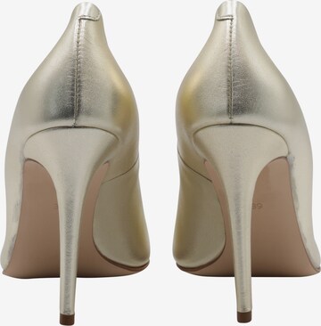 faina Pumps in Gold