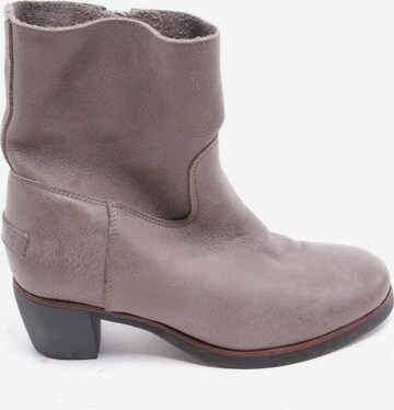 SHABBIES AMSTERDAM Dress Boots in 38 in Grey: front
