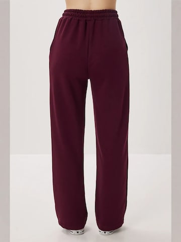 Wide leg Pantaloni sportivi di Happiness İstanbul in lilla