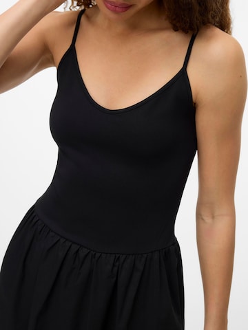 Robe VERO MODA en noir