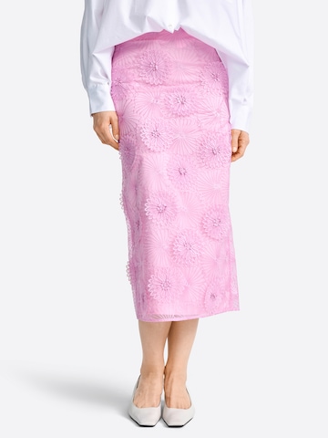 Fustă de la Rich & Royal pe mov: față