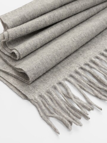 L'Arte Milano Shawl in Grey