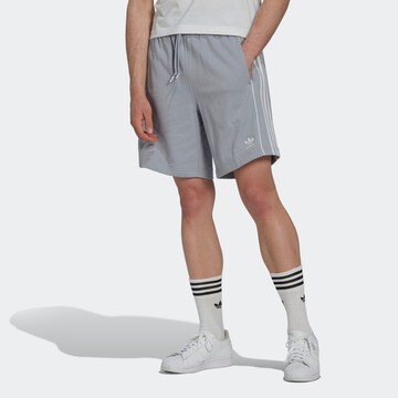 ADIDAS ORIGINALS Regular Pants 'Rekive' in Grey: front