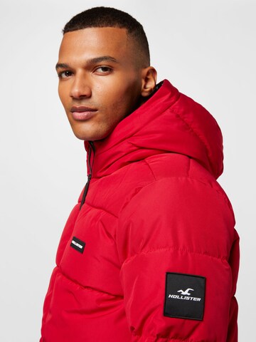 Veste d’hiver HOLLISTER en rouge