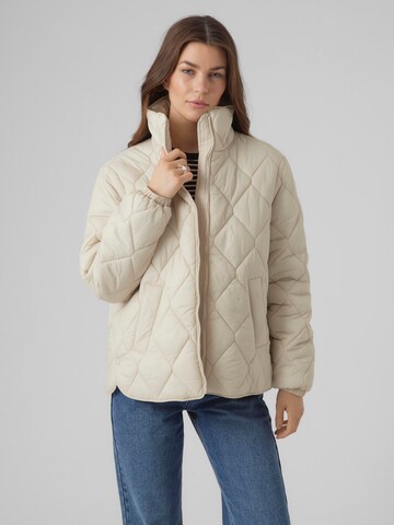 Veste mi-saison 'SARENA' VERO MODA en beige : devant