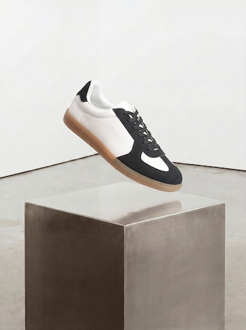 Sneaker bassa 'ONSOLIVER' di Only & Sons in bianco