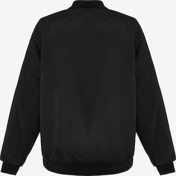 Flyweight Between-Season Jacket in Black