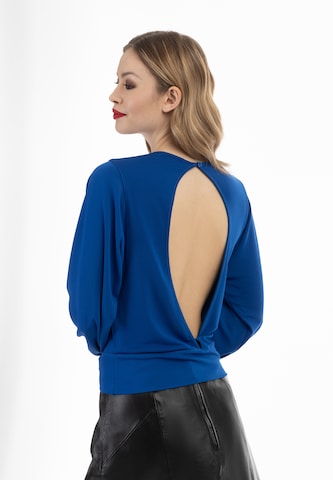 T-shirt faina en bleu