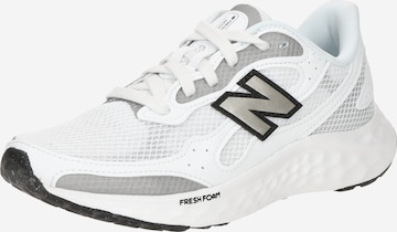 new balance Обувь для бега 'Arishi v4' в Белый: спереди