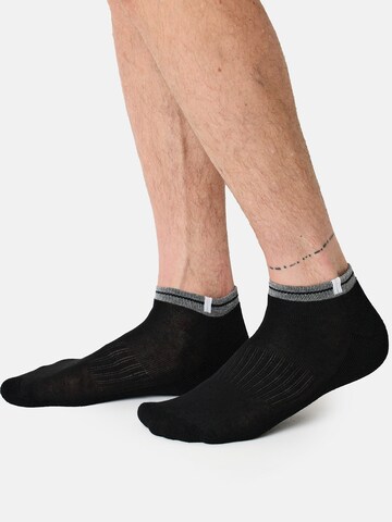 Chaussettes Nur Der en noir : devant