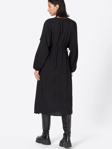 Robe UNITED COLORS OF BENETTON en noir