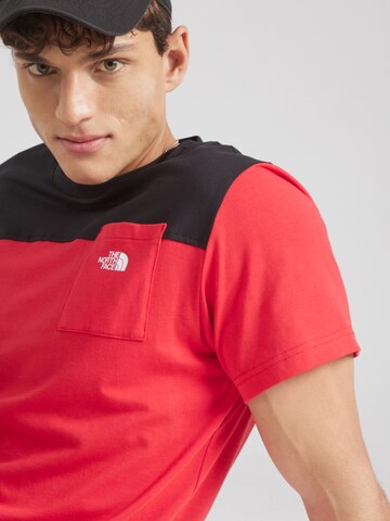 Tricou 'ICONS' de la THE NORTH FACE pe roșu