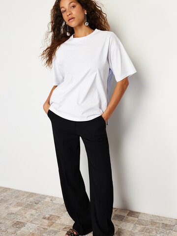 Trendyol Футболка оверсайз в Белый: спереди