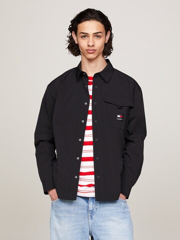 Tommy Jeans Comfort Fit Hemd in Schwarz: predná strana