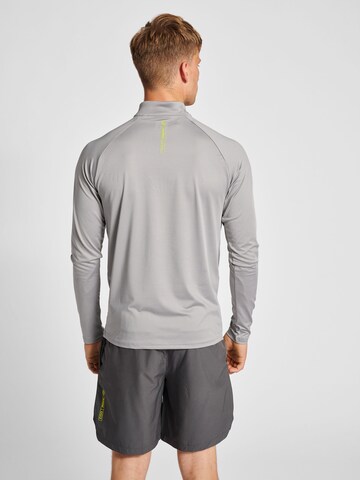 Hummel Sportshirt in Grau