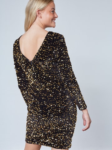 SISTERS POINT - Vestido de gala 'GIGI' en negro